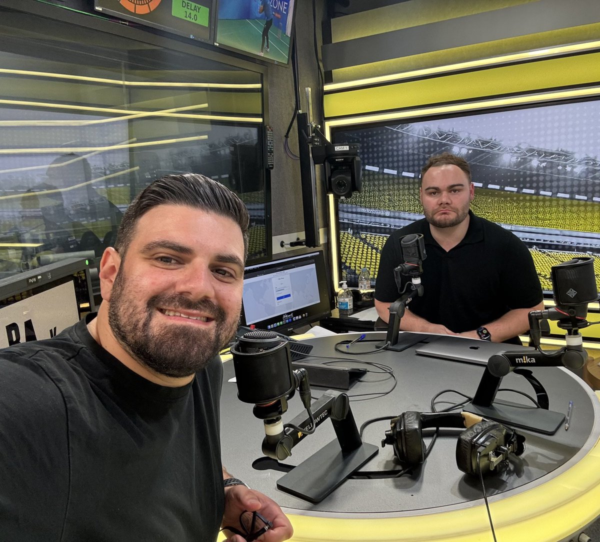 HarrySymeou's tweet image. On @talkSPORT for the next hour with @ollyclink. Fair to say he’s not taking the Isak news too well. Join us. 📻