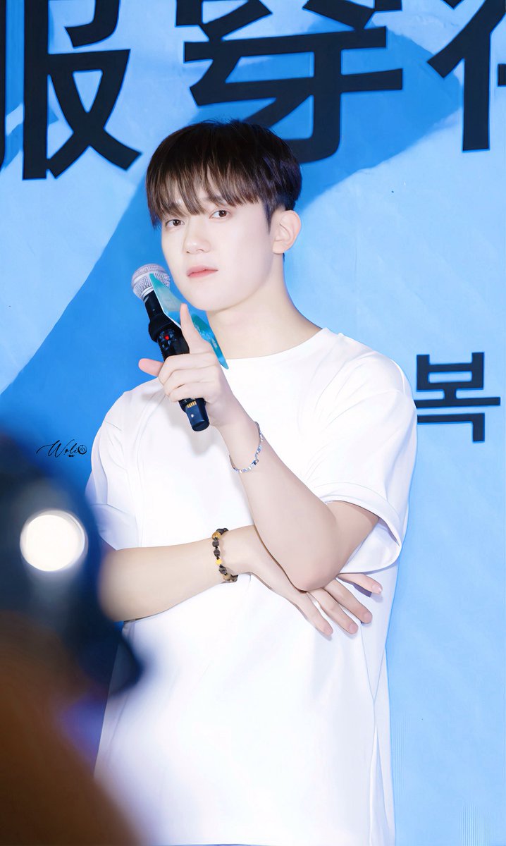 _XXXX_Bey's tweet image. See you tomorrow 👋🏻

#OMEGA_X  #오메가엑스
#OX_N
#YECHAN #예찬