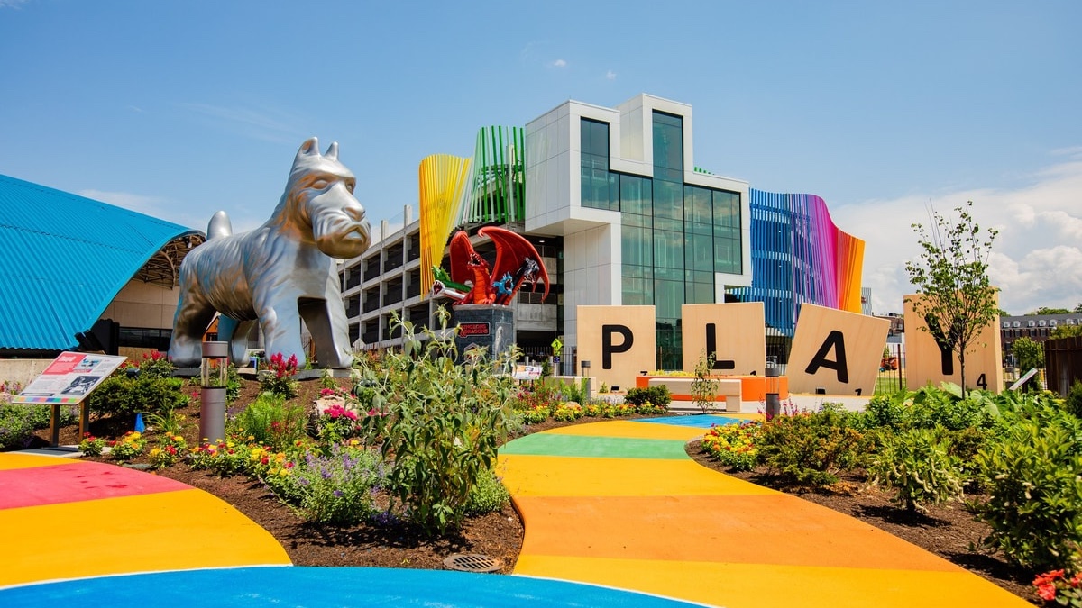 Host your next event in Rochester, NY where work meets play. Incentives are available! @visitrochester

Learn More: bit.ly/4kB7be8
