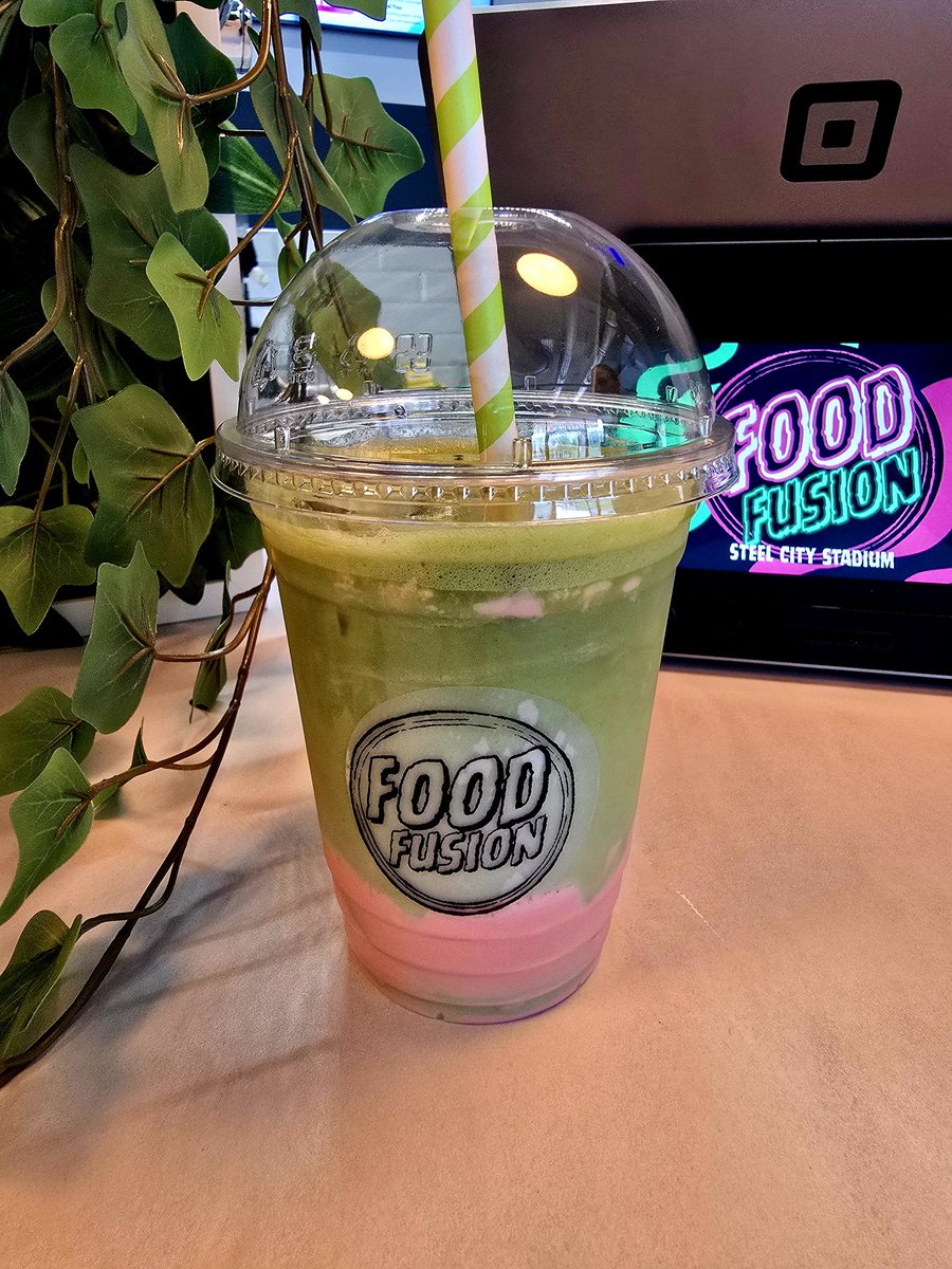 foodfusion2015's tweet image. Strawberry foam ice macha , perfect for a summer heath kick 😋
#fuelledbyfusion #summer #macha #healthy