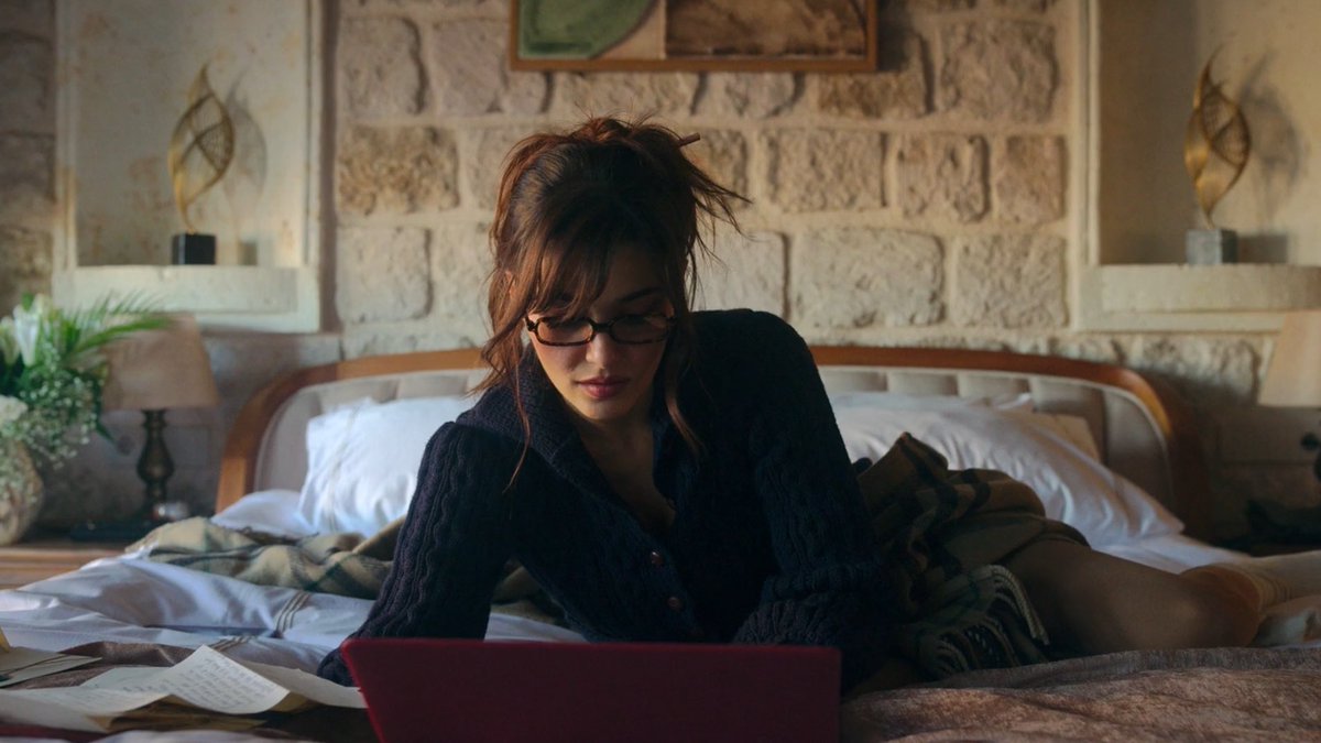 portalhandebr's tweet image. Já deu tempo de refletir, né? Conta pra gente qual é a sua cena favorita de #AşkıHatırla (por quote).

#Reminder disponível 20 de agosto na @DisneyPlus. Todos os episódios já disponíveis na Turquia e Oriente Médio.