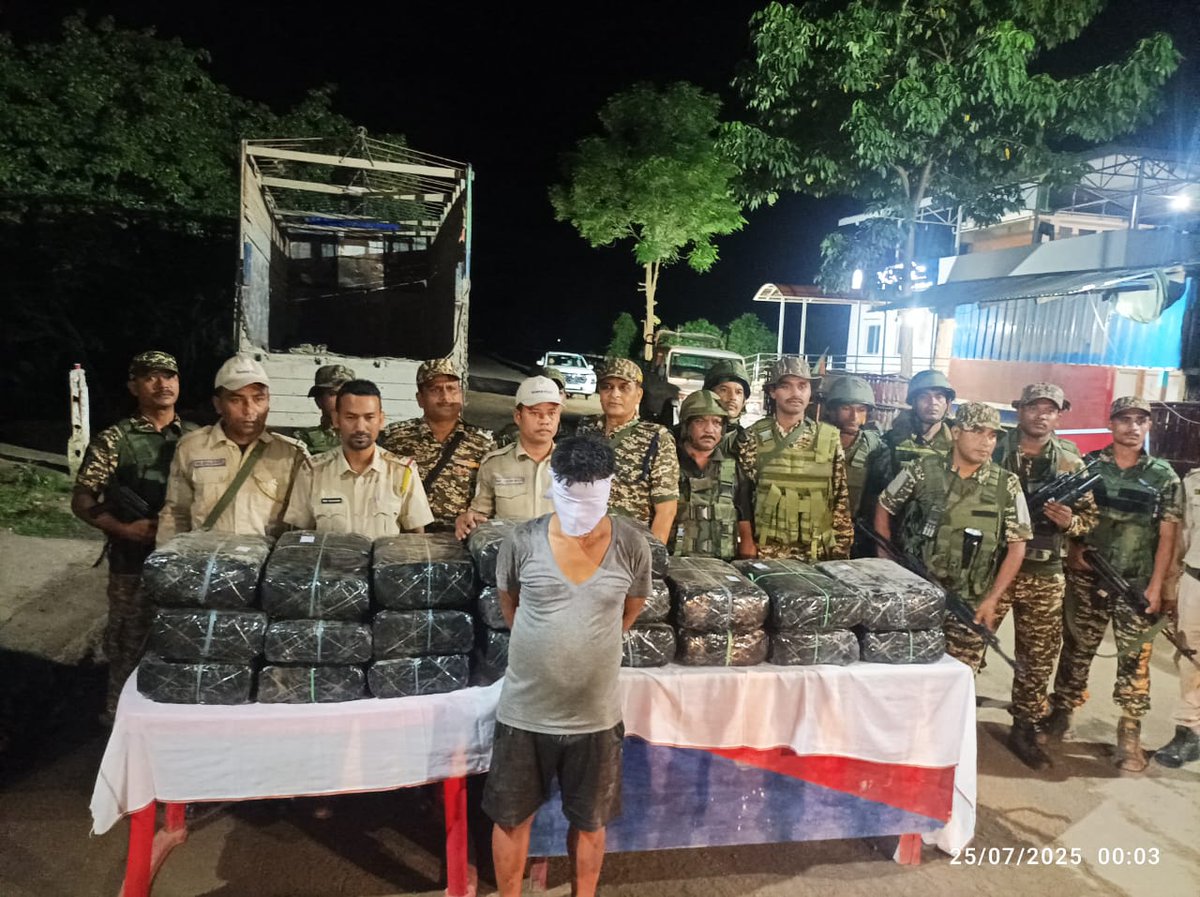 manipur_police's tweet image. On 24.07.2025, security forces intercepted a TATA Truck bearing registration no. MN01 8567 with 220 kgs of contraband Ganja at FCP check post under Jiribam-PS, Jiribam district. The driver of the truck, one SK Kaphunlung (43) of Khumji village, Noney district was arrested.
