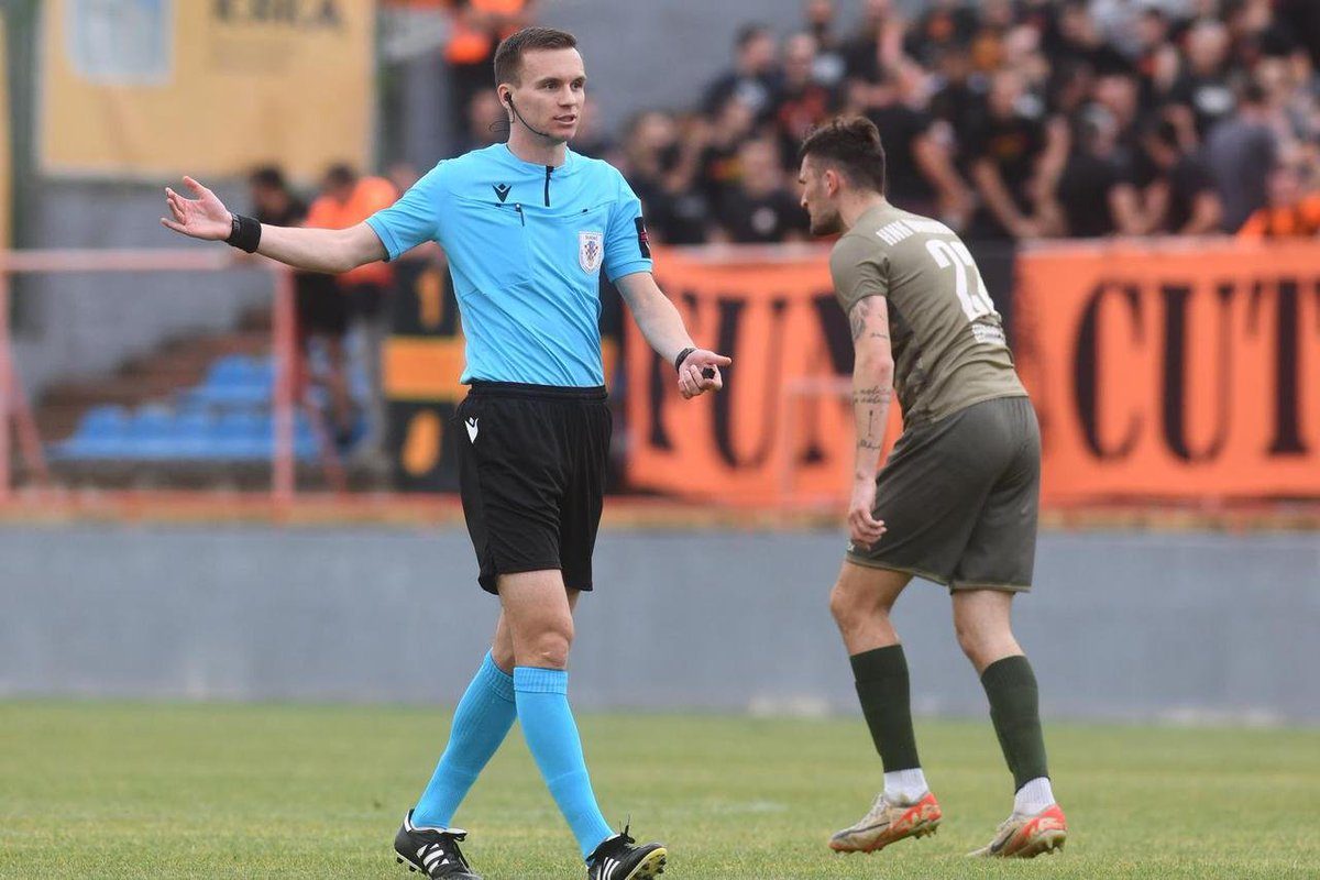 TheCroatianLad's tweet image. HNS have reinstated Toni Dadić on the list of referees for the upcoming season.
He hasn't refereed since he was sanctioned last season due to inappropriate private messages published by the BBB in December of last year, after which he was removed from all refereeing lists.