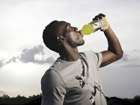 REOSlowagon's tweet image. NOOOOOO DON'T DRINK THAT USAIN BOLT THERE'S MERCURY IN GATORADE
