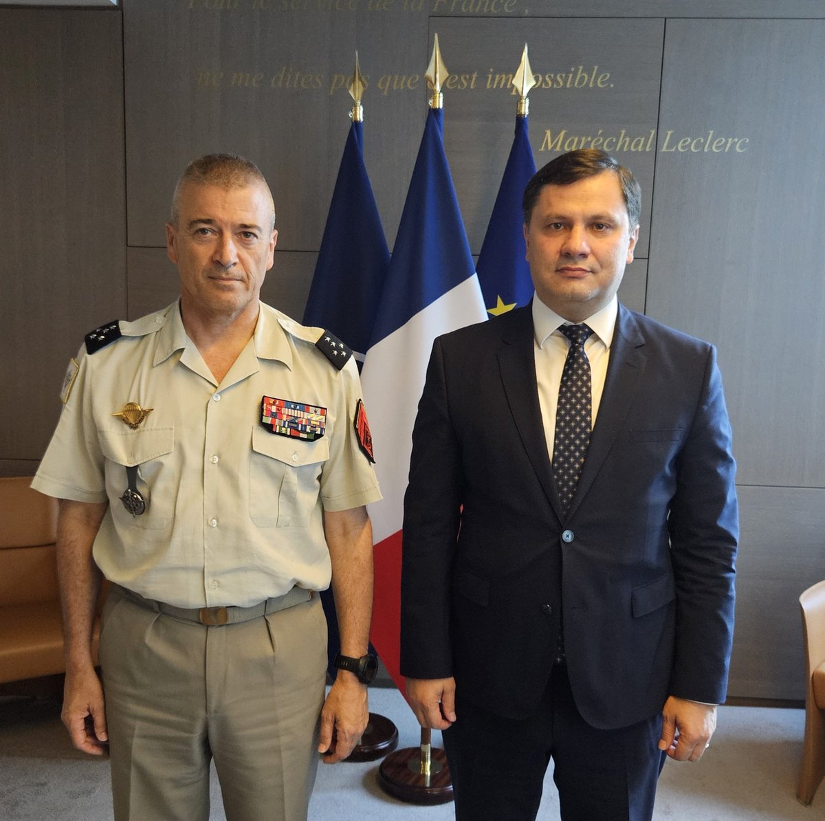armkhach's tweet image. J’ai eu l’honneur de rencontrer le chef d’état-major des armées, le général d’armée Thierry Burkhard.
Nos échanges ont porté sur le renforcement de la coopération de défense entre l’Arménie et la France, ainsi que sur les enjeux de sécurité régionale. 🇦🇲🇫🇷