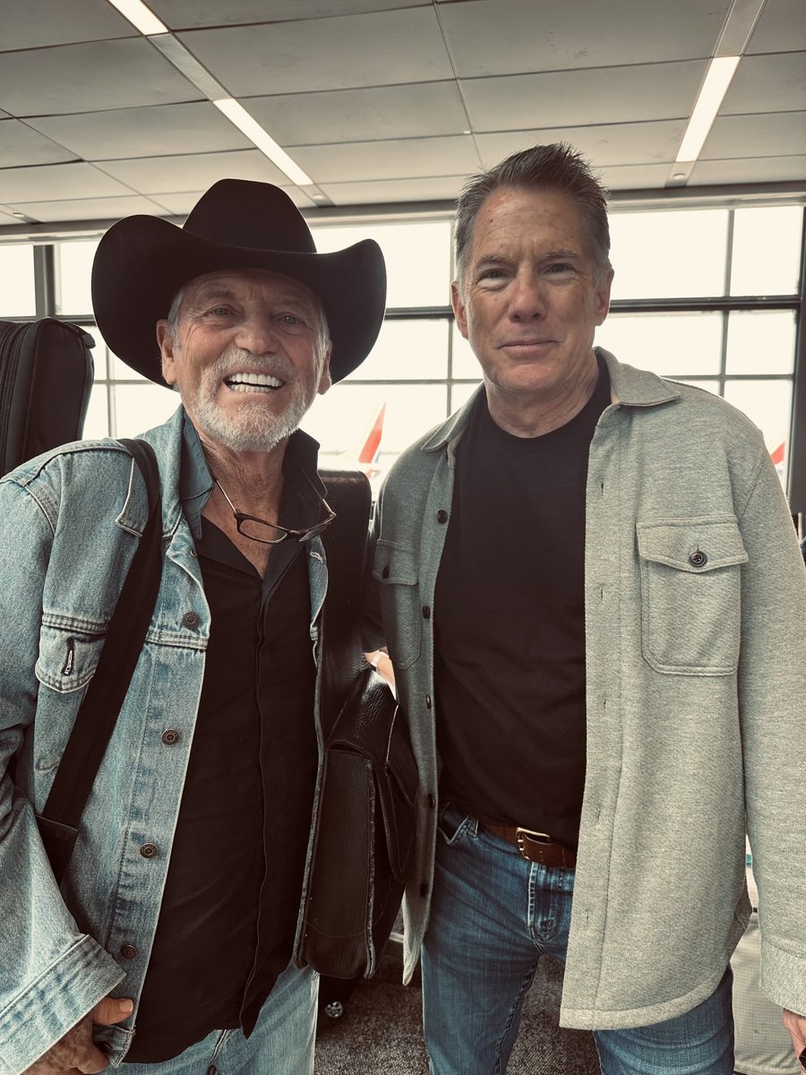 Bumped into old friend, country music icon and great American Larry Gatlin at the Austin airport.