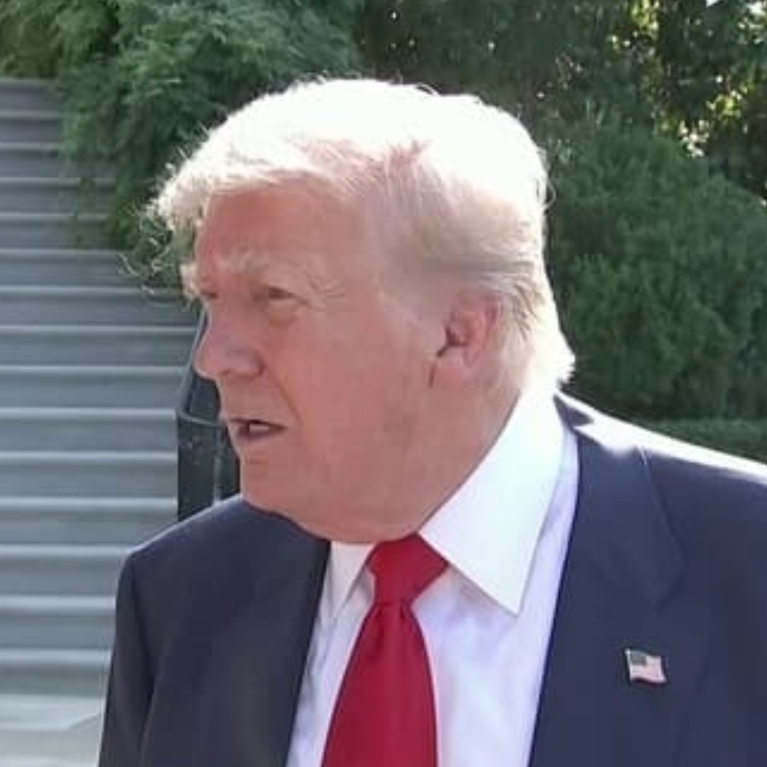 gauchecaca's tweet image. Suite à la volonté d'Emmanuel Macron de reconnaître la Palestine, la réaction de Donald Trump a été toute simple: mort de rire.
Grâce à notre président la France ne fait plus sourire, elle fait rigoler au grand jour.
Ainsi une des principales puissances mondiale est devenue…