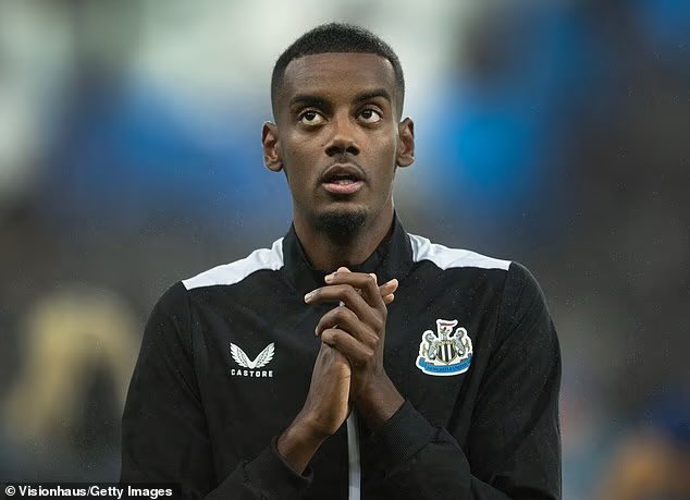 🚨🚨🚨🚨🚨🚨🚨🚨🚨🚨🚨🚨🚨🚨🚨

عااااااااااااااااااااااااااااااااااااااااااااااااجل — حسب الـميل :

الهلال مستعد لمنح إيزاك 600 ألف باوند أسبوعيًا 🔵😱

حتى اللحظة .. ما زال ليفربول المرشح الأول للتعاقد معه