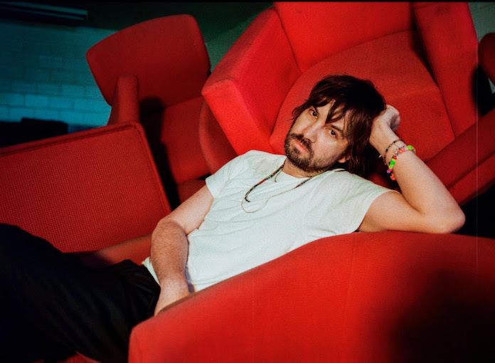 Under_Radar_Mag's tweet image. Tame Impala (@tameimpala) has returned with a new song, the seven-minute dance track “End of Summer,” which channels Underworld in sections. It is Tame Impala’s first release for his new label, @ColumbiaRecords, and comes accompanied by a music video.
undertheradarmag.com/news/tame_impa…