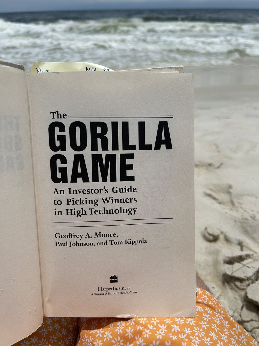 michaeljmcnair's tweet image. Re-reading Geoffrey Moore’s late 90’s classic, The Gorilla Game. It’s still one of the best ways to think about investing during periods of discontinuous innovation.
Who will be the gorilla in the AI value chain?