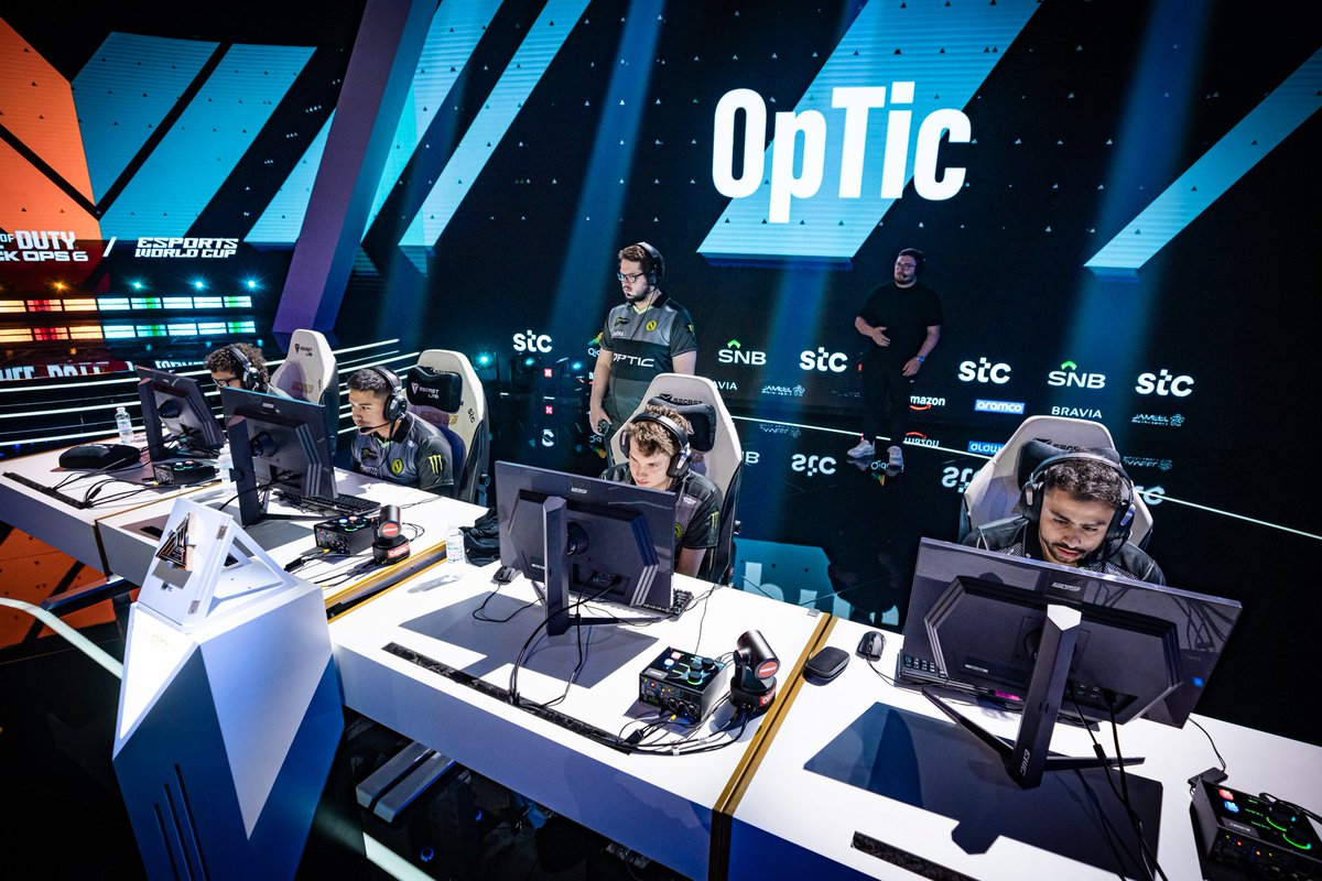 OpTic's tweet image. OpTic vs. 100T

Tomorrow. #EWC
