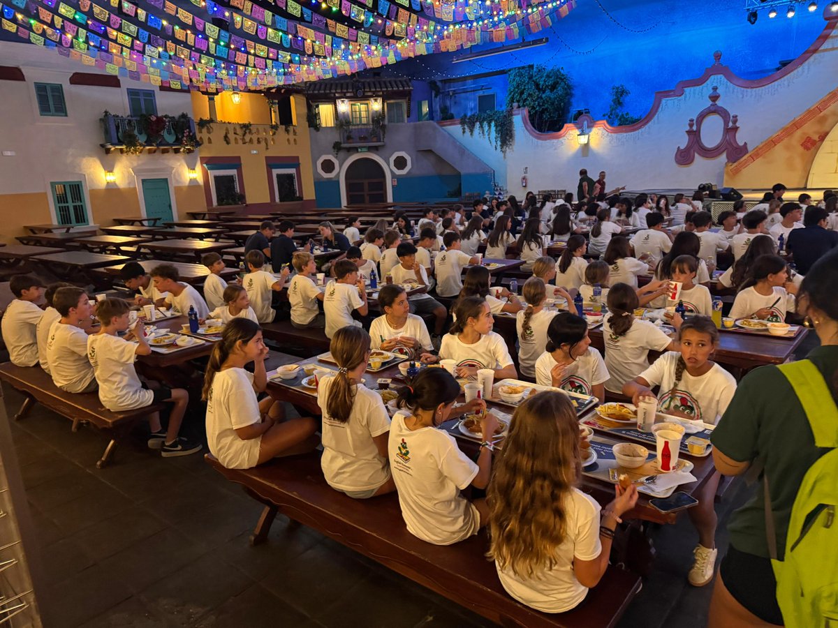 English Summer S.A. (@englishsummersa) on Twitter photo Hola hola <a href="/Portaventura_ES/">PortAventura World</a>
Como todos los viernes del verano, disfrutando en la cantina de México. 5/11. #summercamps Hola hola <a href="/Portaventura_ES/">PortAventura World</a>
Como todos los viernes del verano, disfrutando en la cantina de México. 5/11. #summercamps