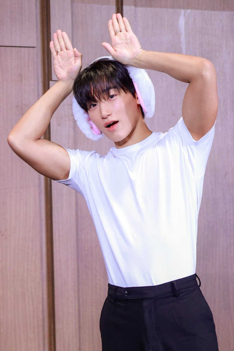 Lythrum_981011's tweet image. 250621🧊

🐰

#에이티즈 #ATEEZ 
#산 #최산 #SAN