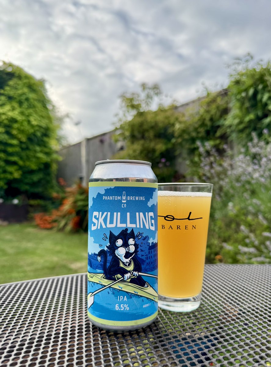 Tim (@_timwiddowson) on Twitter photo Weekends here at last … <a href="/PhantomBrewCo/">Phantom Brewing Co</a> kicking off proceedings with a belting hazy pale. Hoppy, juicy, dry. Splendid! Weekends here at last … <a href="/PhantomBrewCo/">Phantom Brewing Co</a> kicking off proceedings with a belting hazy pale. Hoppy, juicy, dry. Splendid!