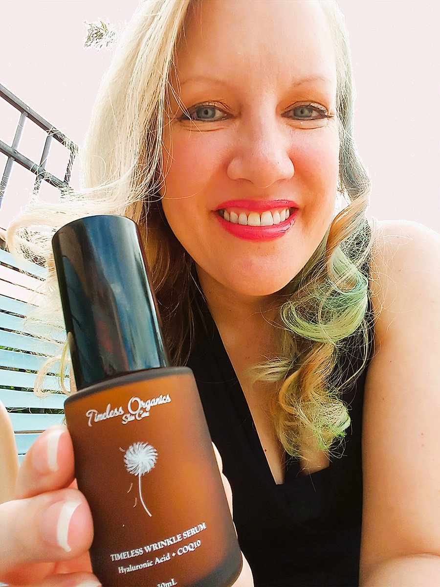 Writer_Sunshine's tweet image. #gifted Timeless Wrinkle Serum
Say goodbye to wrinkles & hello to a youthful glow! 🌟Fight signs of premature aging
Brand Ambassador to: Timeless Organics Skin Care
Use my promo code: AUTHORSUNSHINERODGERS to enjoy a 10% discount
👉 timelessorganics.com/AUTHORSUNSHINE… #shopping #discounts