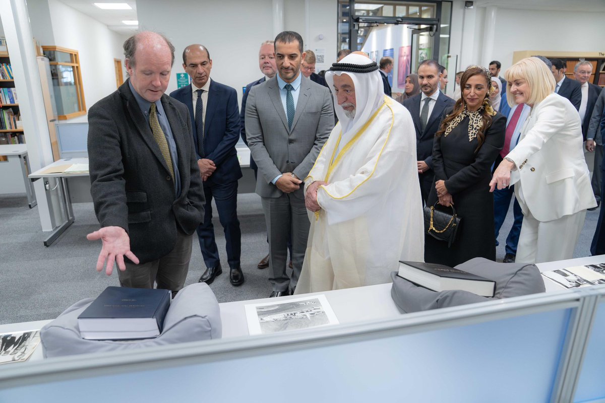 تحتضن وحدة توثيق العالم العربي في جامعة إكستر أجيالاً من التاريخ، وكانت الجولة في الموقع الذي تم تجديده تجربة ملهمة. سررت برؤية الأرشيف الإماراتي يحتل مكانة بارزة ضمن هذه المجموعة.