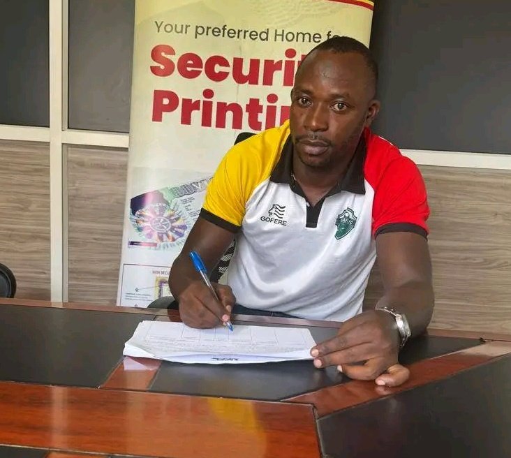 Mujuzi Mustafa joins Gaddafi FC from kcca FC and becomes the third signing of Gaddafi fc after Hassan ssenyonjo and Steven muguchi.
