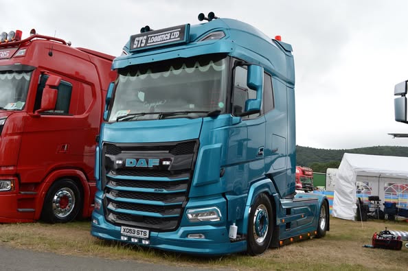 DAF Parts UK 🇬🇧 (@dafpartsuk) on Twitter photo Here are a few of our favourite trucks we spotted at <a href="/Truckfest_Live/">Truckfest Live</a> earlier this month 📸
If you had an unlimited budget, which DAF accessories would you add to your truck?
#Truckfest #DAF #Trucks #DAFTrucks Here are a few of our favourite trucks we spotted at <a href="/Truckfest_Live/">Truckfest Live</a> earlier this month 📸
If you had an unlimited budget, which DAF accessories would you add to your truck?
#Truckfest #DAF #Trucks #DAFTrucks
