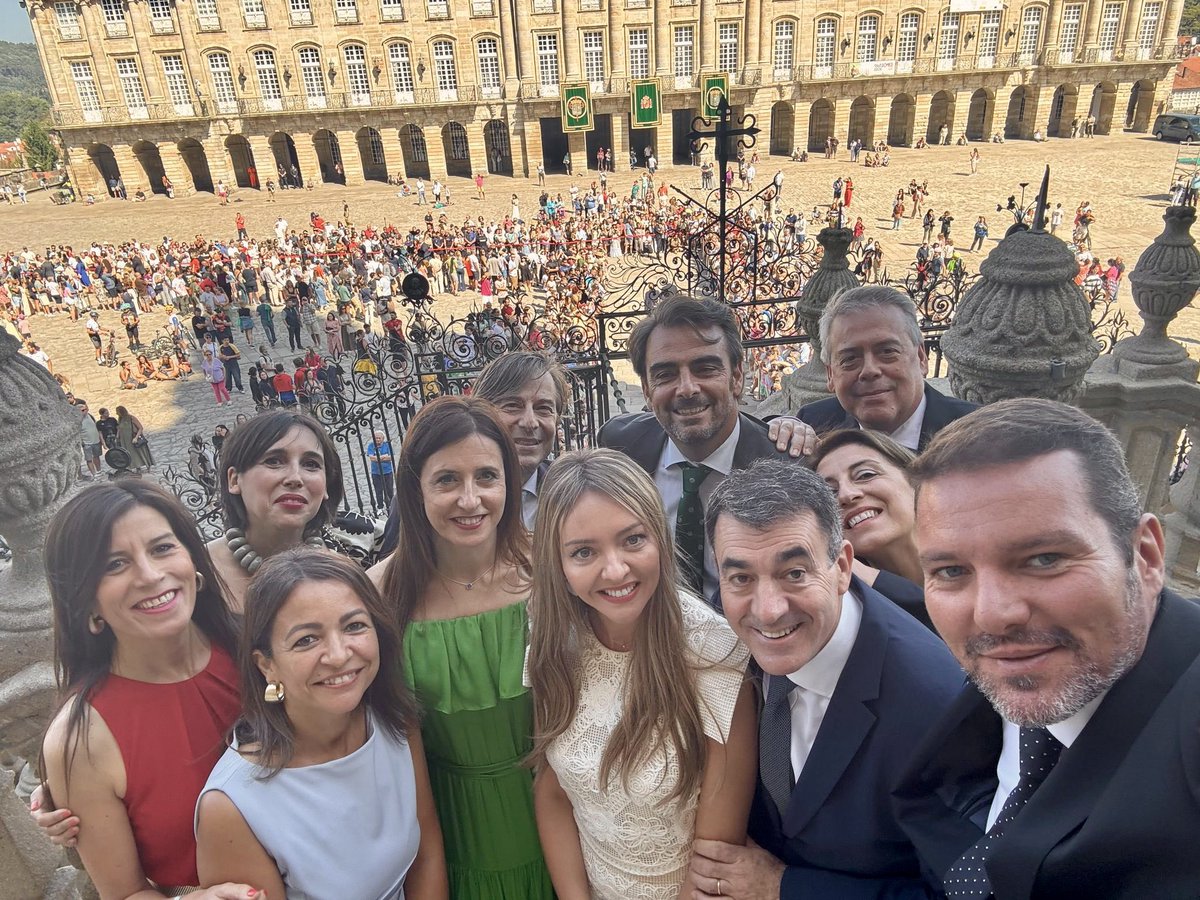 RomanLalin's tweet image. Celebrando Galicia. Temos un gran país!