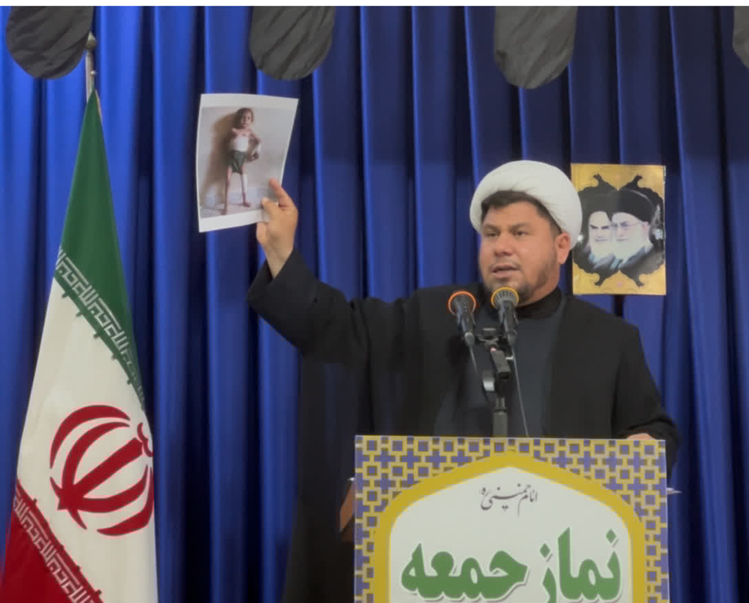 ASEMANEH1404's tweet image. وقتی امام جمعه تصویر کودکان غزه را به رخ جهانیان می کشد یعنی #ملت_حسینی نسبت به مردم مظلوم بی تفاوت نیست .
#حب_الحسین_یجمعنا