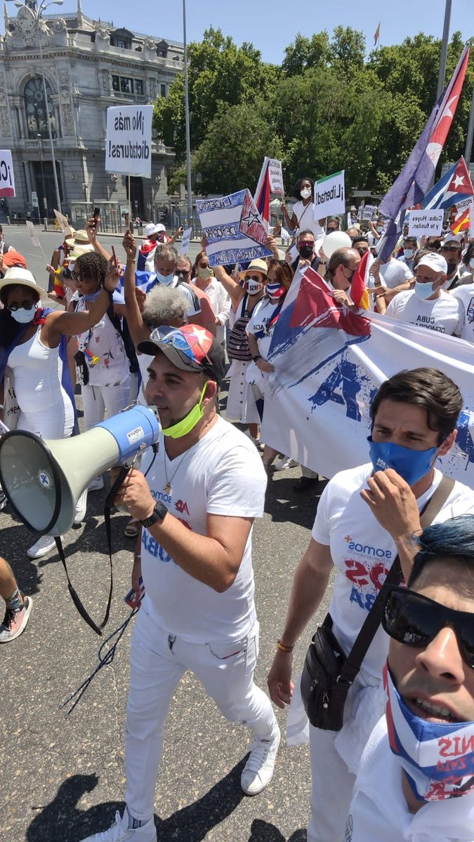 lachy77's tweet image. #libertad , fue el grito de casi 10 mil personas un 25 de julio hace 4 años, la Gran Vía llena, La Puerta de Sol Colapsada de emoción y de alegria, no éramos más de 10 los que lo organizamos todo, pero sólo entendíamos algo: las diferencias nos hacían grandes y la libertad era la…