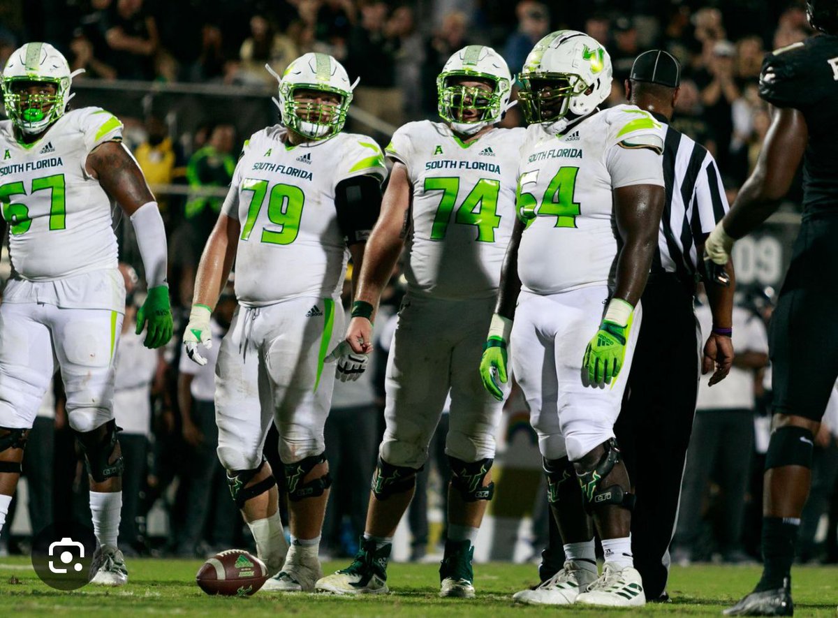 JatoriWilliams's tweet image. Blessed to receive a offer from the University of South Florida
@CoachHoodie @parker_ball1 @ChadSimmons_ @adamgorney @RivalsFriedman @RecruitDevils @RecruitDevils @247recruiting @On3sports