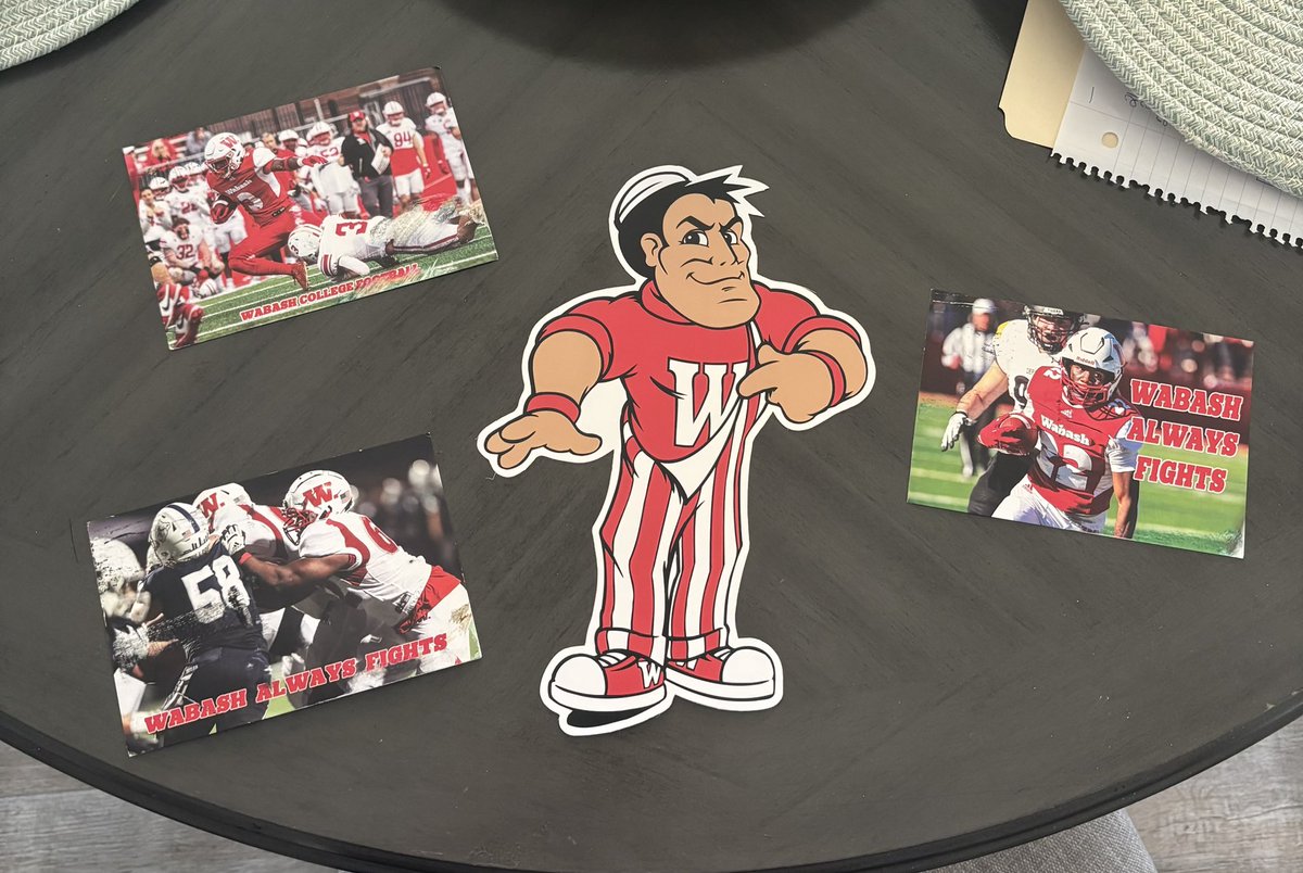 MccarteColin's tweet image. Big thanks to @coachbakewatson and @WabashFB for the handwritten letters and for showing so much love! WAF!
@WHIPS_football @TimHaak2