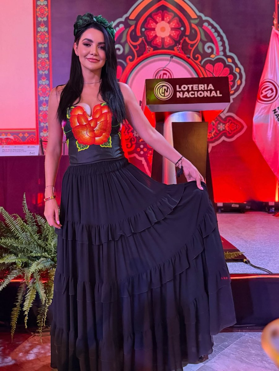 GabyJimenezMX's tweet image. Hoy la Presidenta @Claudiashein anunció que este 15 de septiembre honraremos a nuestros migrantes 🇲🇽 🇺🇸
Participa en el Sorteo Especial de la Lotería Nacional: las ganancias apoyarán a nuestros hermanos en EU. ¡México se escribe con ‘M’ de migrante! Felicidades a mi amiga…