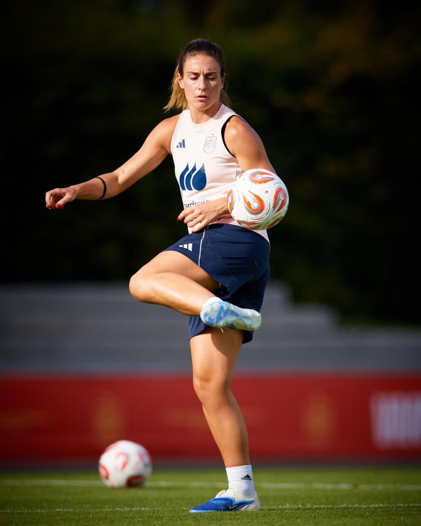 Alexia during today’s training session 🇪🇸