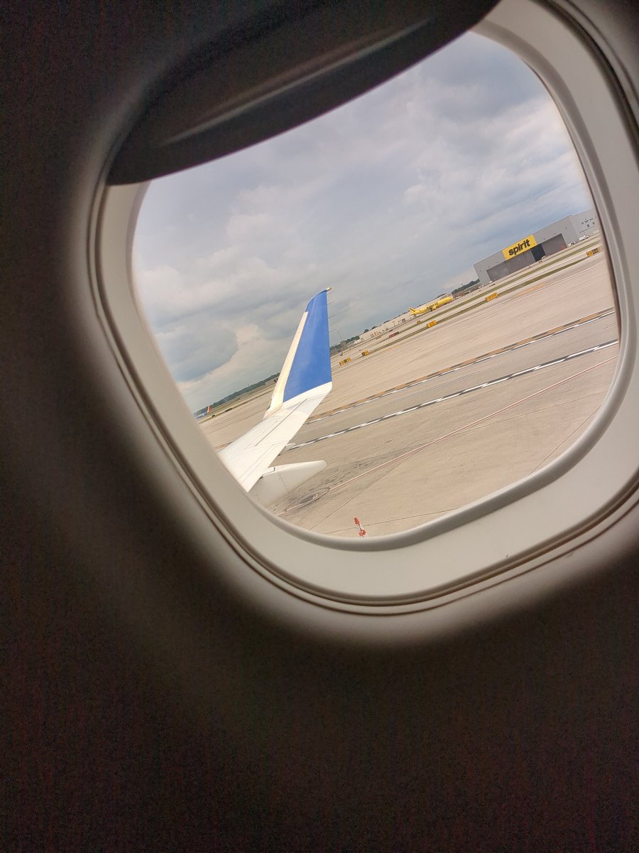 .... A new adventure awaits (yes I did go outside to get on a plane)...