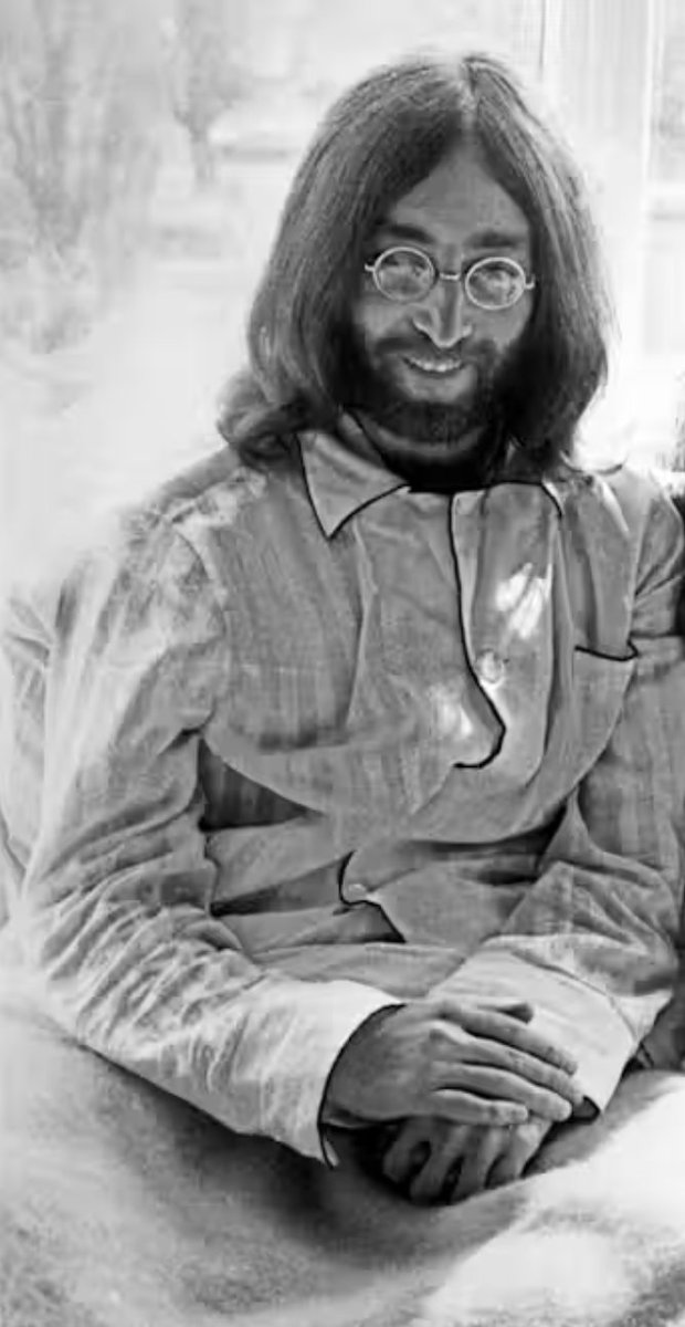 ¿Alguna vez tarareó “Imagine” creyendo que John Lennon quería salvar el planeta? Tranquilo: usted fue un blanco más de la fábrica del consenso. 

Aunque la música masiva como arma psicológica ya había sido teorizada antes, lo que se hizo desde los estudios del Tavistock Institute