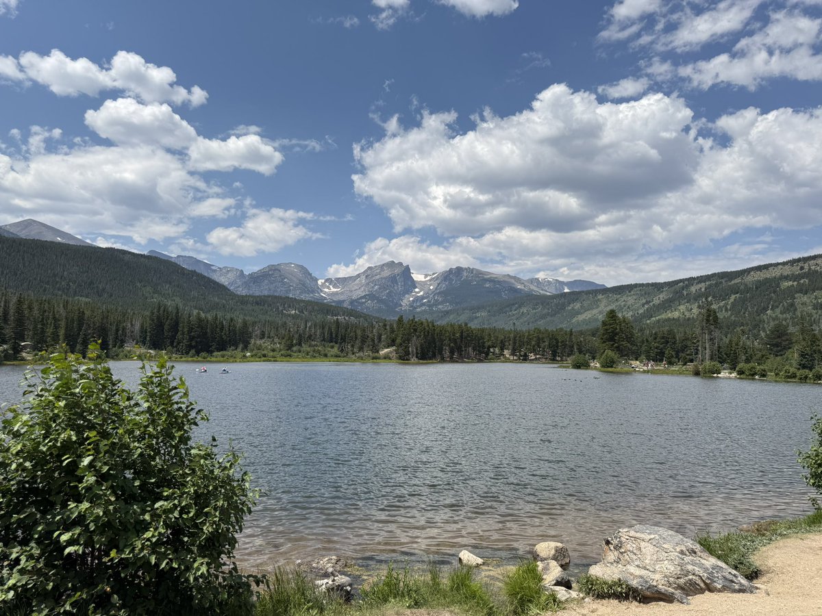 EPOCHpool's tweet image. Hiking in Colorado’s national parks.
With some @jimmyjohns at Estes Park
Governance is easy once you think about it.
