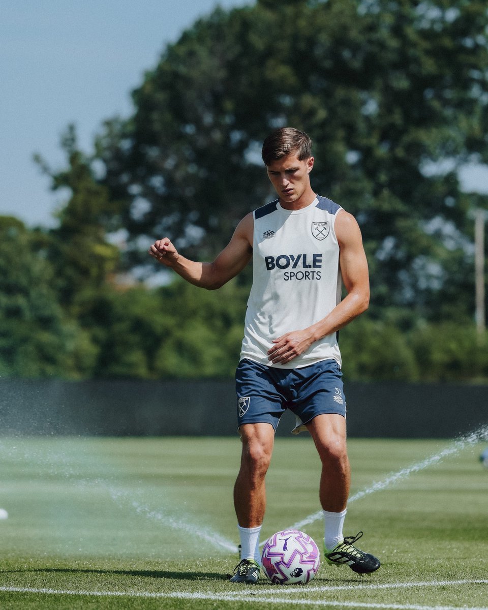 West Ham United tweet media