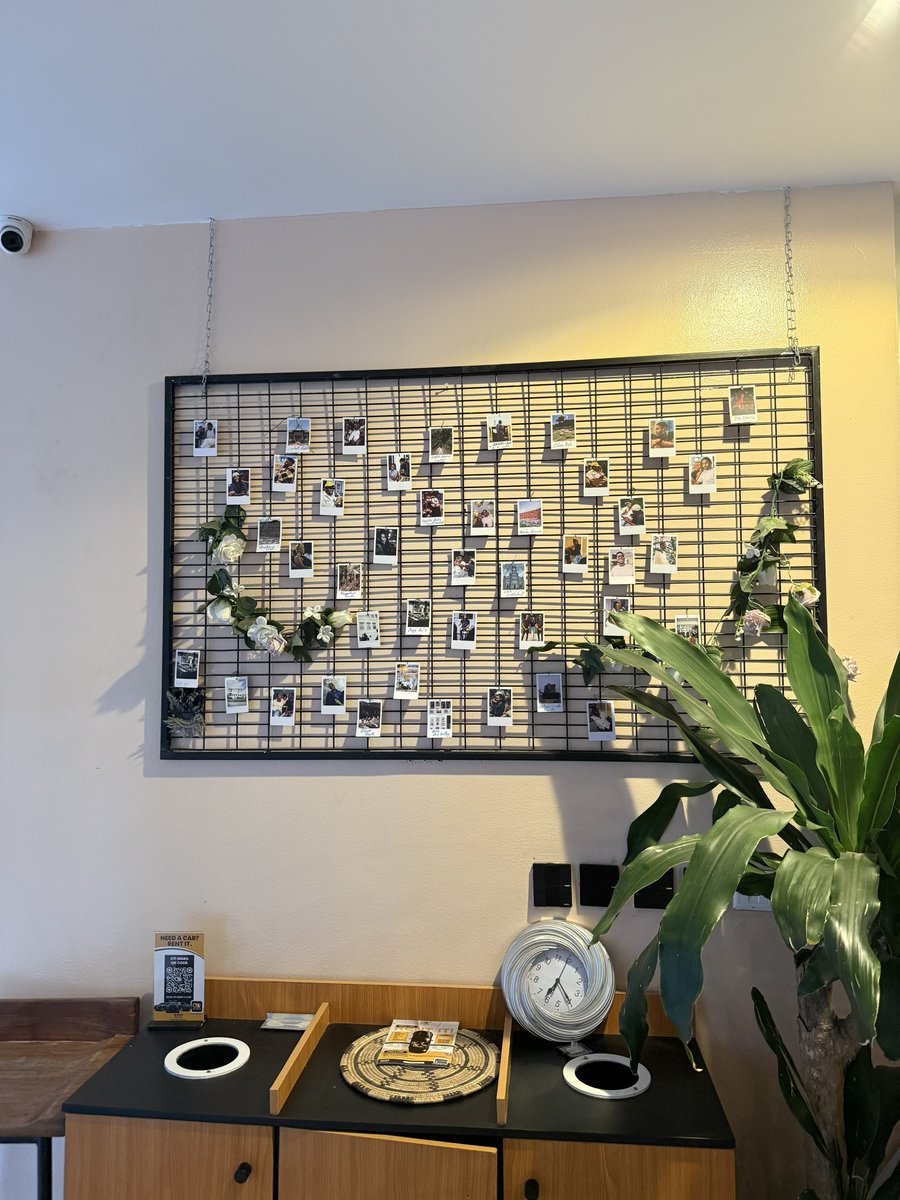 rumeeedgar's tweet image. a cute coffee shop i visited.