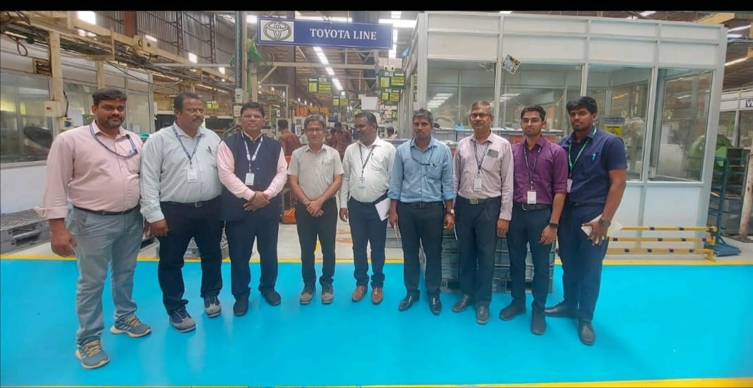Trichiites's tweet image. RANE ENGINE VALVE Trichy&apos;s Exclusive 🇯🇵TOYOTA Line Bay for Manufacturing Auto Parts for TOYOTA 
Looks Great 
Trichy is silently growing in the Automobile sector 
@cvkrishnan @TamilNaduInfra @TheVenks @dmuthuk