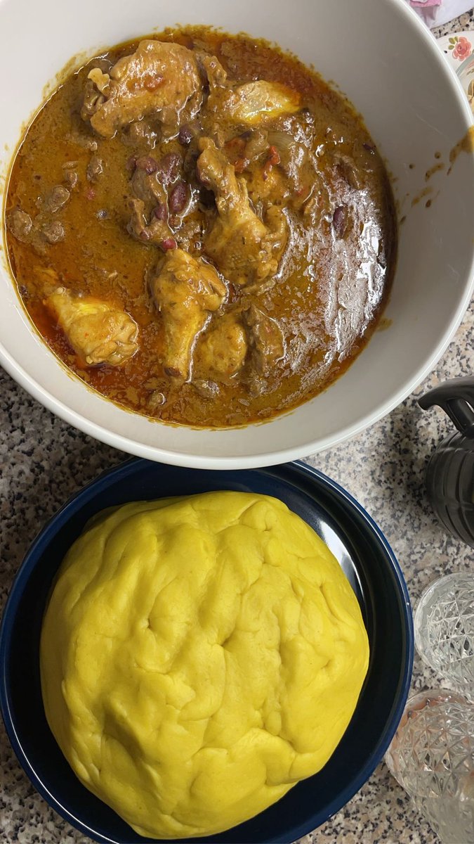Siiiidi_'s tweet image. As Salone man, u for sabi cook lek basta dog!