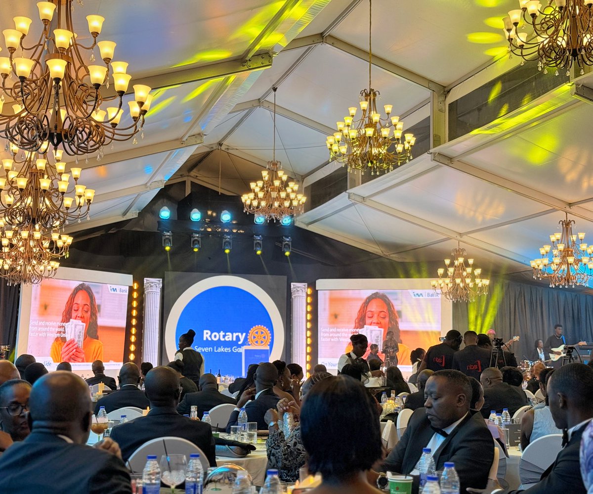 imbankug's tweet image. We are standing with Kin Kariisa | @KKariisa as he takes on the mantle of 3rd Rotary President of RC @Kigo7Lakes.
At I&M Bank, we are proud to be associated with Rotary and celebrate the impactful work it does in our communities, and even prouder of the incredible work Kin…