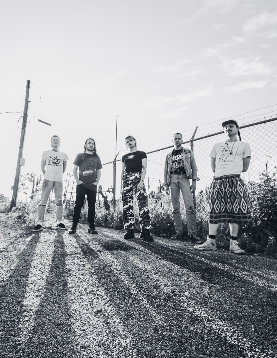 splitjawhc's tweet image. Vigilance is here and we’re SO proud to announce that it is the single for our second EP “Truth and Reconciliation”, which drops everywhere on August 7th 🎉
Come hear some of the new new TOMORROW 7/26 at SubT 🙂↕️
EP presave and ticket links below 👇