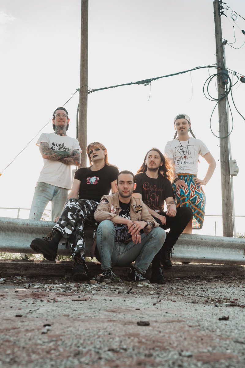 splitjawhc's tweet image. Vigilance is here and we’re SO proud to announce that it is the single for our second EP “Truth and Reconciliation”, which drops everywhere on August 7th 🎉
Come hear some of the new new TOMORROW 7/26 at SubT 🙂↕️
EP presave and ticket links below 👇
