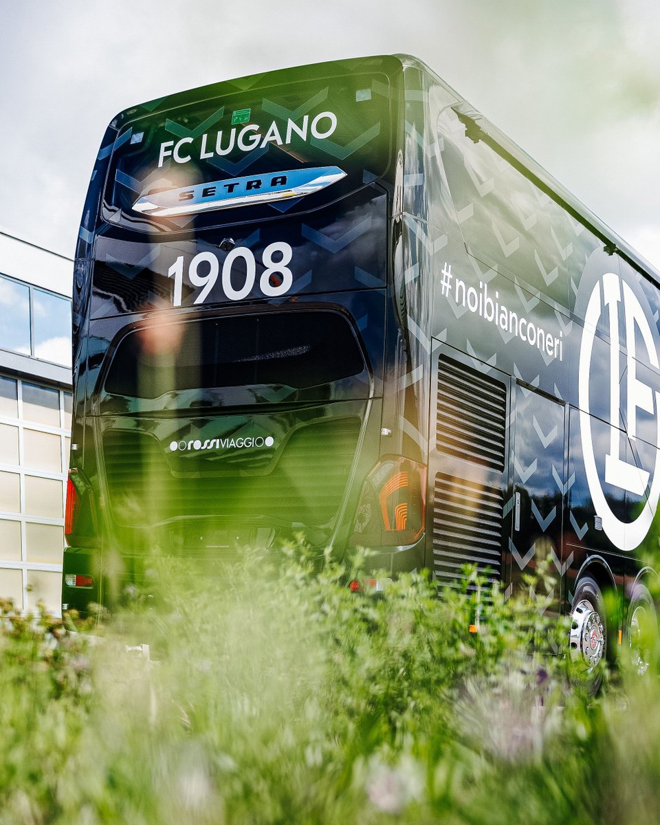 FCLugano1908's tweet image. ๐ค ๐ค ๐ฌ๐๐๐ ๐๐ ๐๐๐๐๐๐ ๐๐๐๐๐ ๐๐๐๐๐๐๐ ๐
Domenica farร il suo debutto portando la squadra a Cornaredo per la prima di Campionato contro il Thun. ๐คฉ
๐ Ti aspettiamo allo stadio alle ๐ญ๐ฐ:๐ฏ๐ฌ per dare un caloroso benvenuto ai nostri ragazzi e ammirare ilโฆ