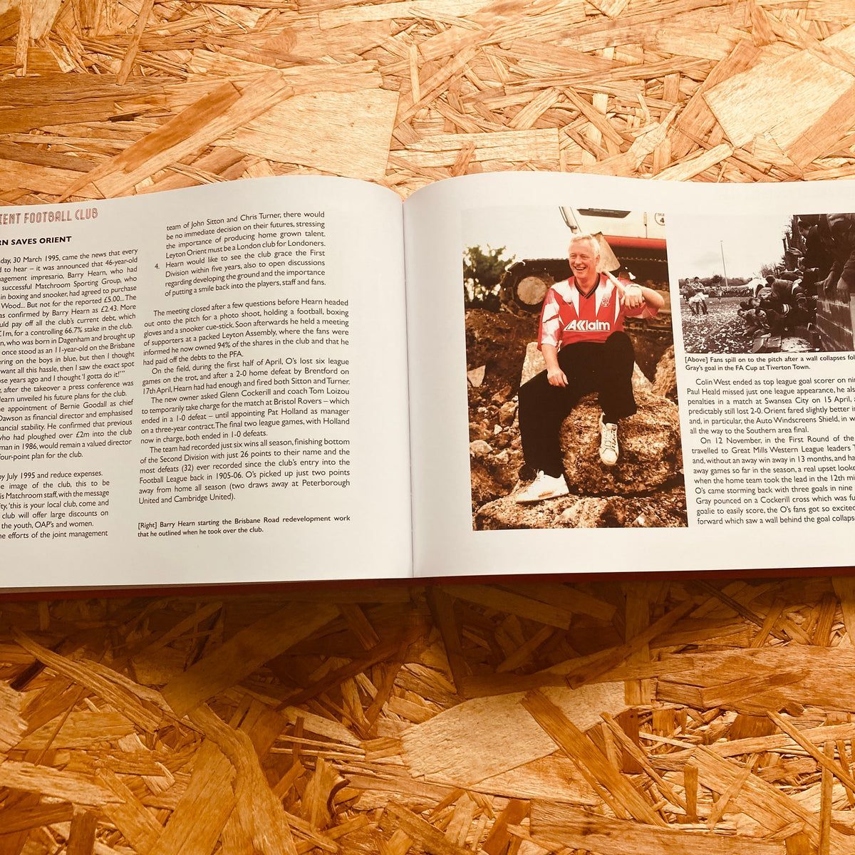 Stanchion - the football bookshop ๐ (@stanchionbooks) on Twitter photo ๐๐๐ | <a href="/leytonorientfc/">Leyton Orient FC</a> - THE OFFICIAL HISTORY by Neilson Kaufman
A beautiful volume that contains the most comprehensive and painstakingly researched account of the clubโs story โ detailing all the ups and downs of the club's proud history
๐ stanchionbooks.com/products/leytoโฆ ๐๐๐ | <a href="/leytonorientfc/">Leyton Orient FC</a> - THE OFFICIAL HISTORY by Neilson Kaufman
A beautiful volume that contains the most comprehensive and painstakingly researched account of the clubโs story โ detailing all the ups and downs of the club's proud history
๐ stanchionbooks.com/products/leytoโฆ