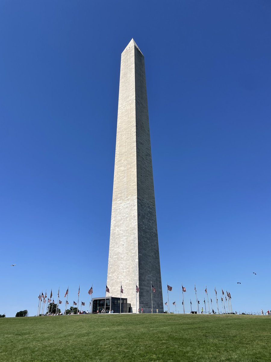 Elegba99's tweet image. The Washington Monument might be the worst sculpture of all times—it looks nothing like him!
