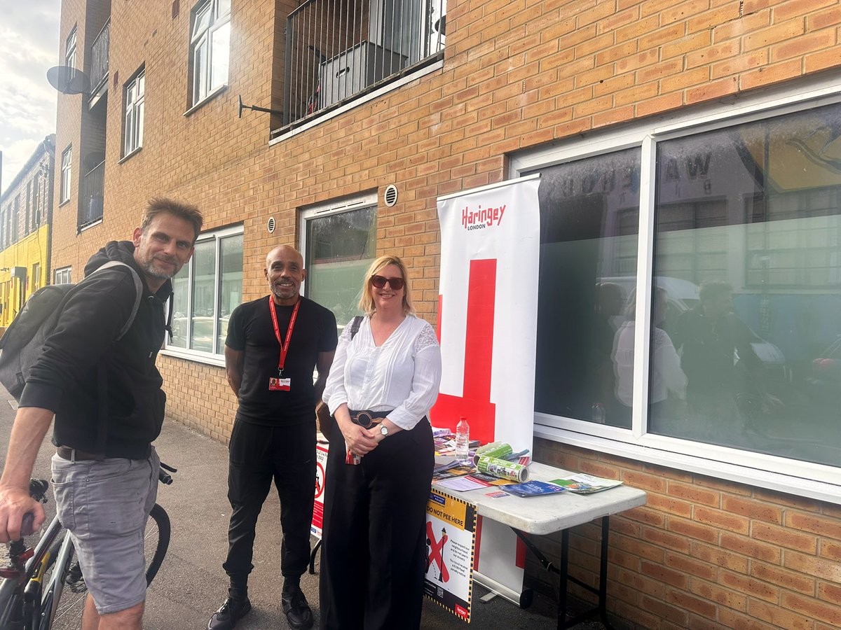 ajdao's tweet image. That’s a wrap on the Hermitage &amp;amp; Gardens #WeekofAction! 💪 Final session done with a great turnout from residents. A big thank you to @haringeycouncil staff, partners, and everyone who took part — a really productive week! 👏🌿 #CommunityAction #Haringey