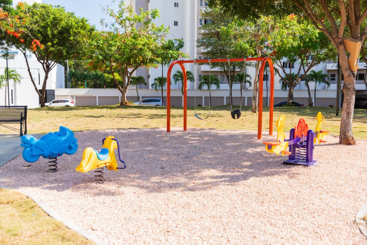 RobinsonATrs's tweet image. La #AlcaldíaDN ha logrado elaborar el Parque Areíto con el apoyo importante apoyo del Ministerio de Obras Públicas y Comunicaciones, Garrigó Seguros y Gatorade. beneficiará alrededor de 7,500 personas que residen en Los Cacicazgos.