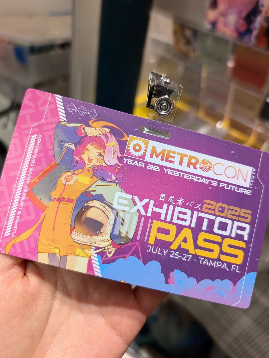 rainubrew's tweet image. i got jump scared by my own art on the metrocon badge this year 🥴💖💖💖