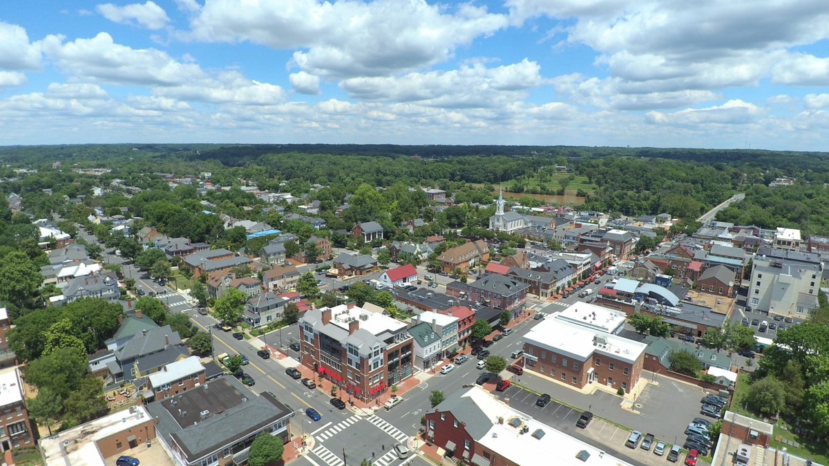 PotomacLocal's tweet image. Fredericksburg’s Summer Restaurant Week Kicks Off Friday (Today) —Here’s What to Expect dlvr.it/TM6jcn