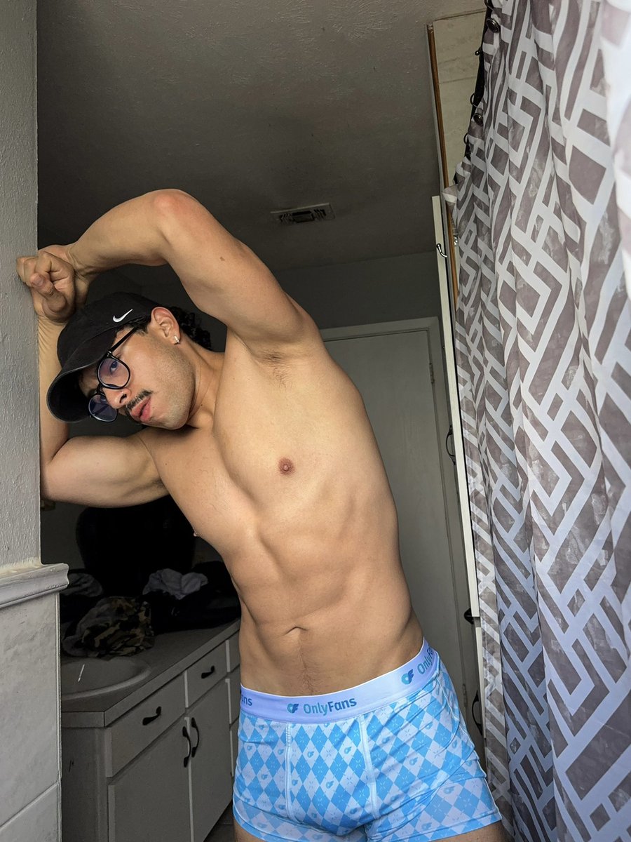 Can you make me cum? ❤️
bottoms 🩲 by <a href="/OnlyFans/">OnlyFans</a> thanks for sending hot comfortable items 🙏🏻

#ofmerch #reels #explore #viral #model #trending #gym #fitness #thankyou #explorepage #fyp #abs #body #bodybuildingmotivation #physique #shredded #weightloss #diet #posing #ifbb