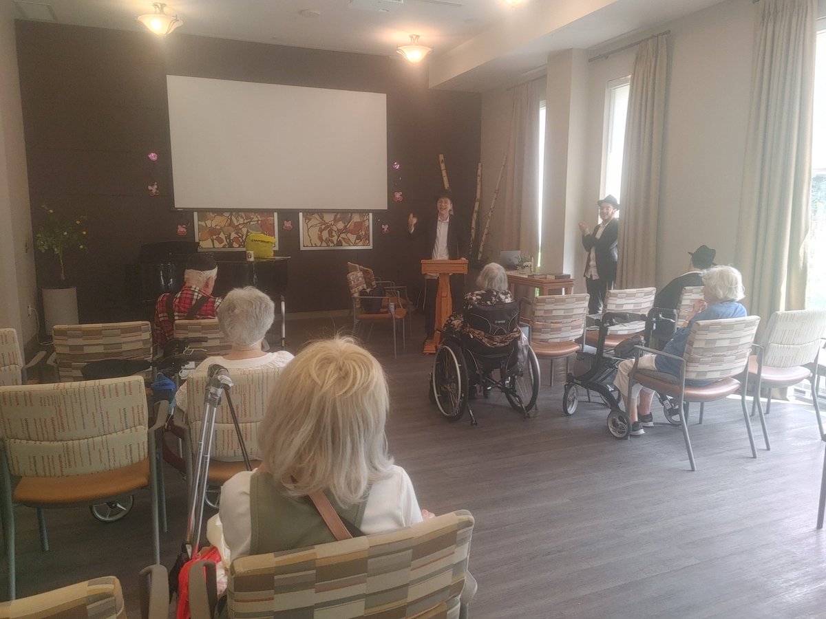 TankToronto's tweet image. Today’s pre-Shabbat program at Forestview was especially uplifting! The presence of the Yeshiva boys added beautiful energy and spirit—singing, sharing, and connecting with the residents. Their Chayus brought warmth and joy as we prepare to welcome Shabbat.