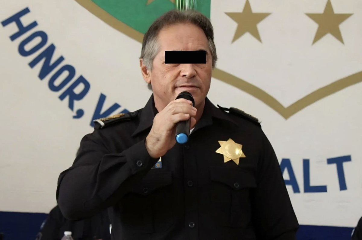enfoqueinforma's tweet image. #Nacional 📌 La Unidad de Inteligencia Financiera bloqueó las cuentas bancarias del exsecretario de Seguridad Pública de Tabasco, Hernán Bermúdez Requena, y de familiares, socios y empresas relacionadas con el exfuncionario señalado de ser líder del grupo criminal La Barredora