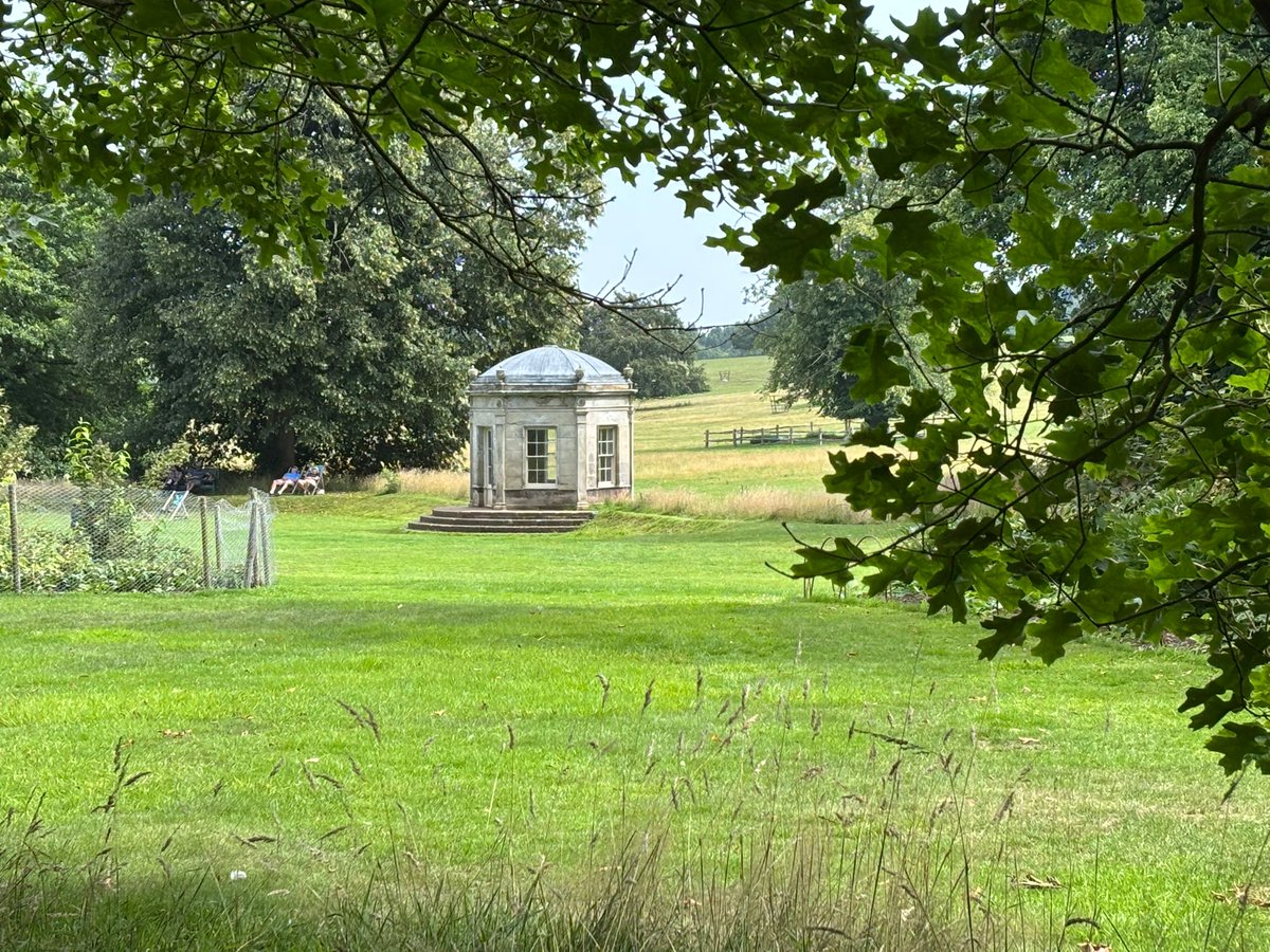LSalt1's tweet image. Mid-summer in Kedleston Park, Derbyshire.
#SummerVibes #Derbyshire